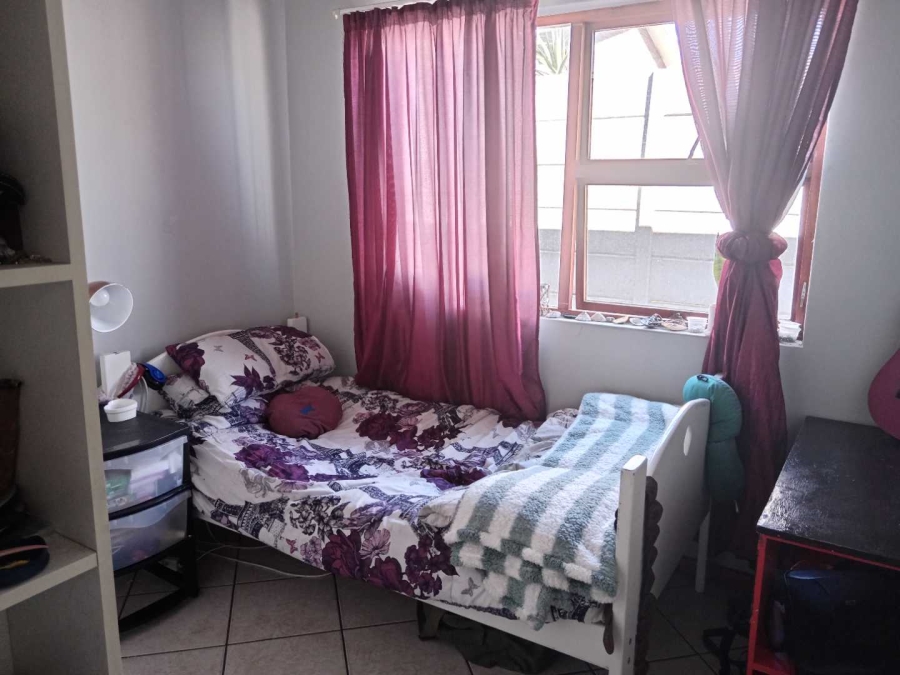 To Let 3 Bedroom Property for Rent in Zonnendal Western Cape